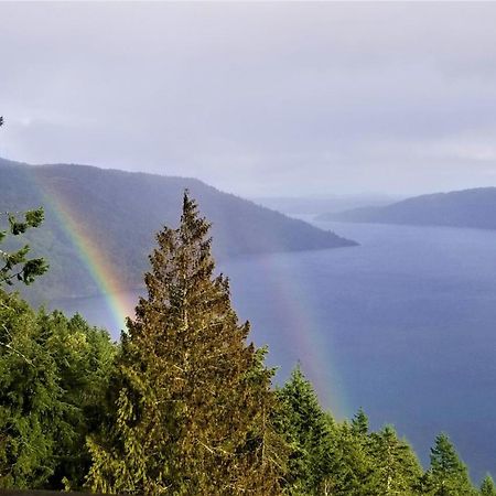 Moon Water Lodge Malahat Zewnętrze zdjęcie