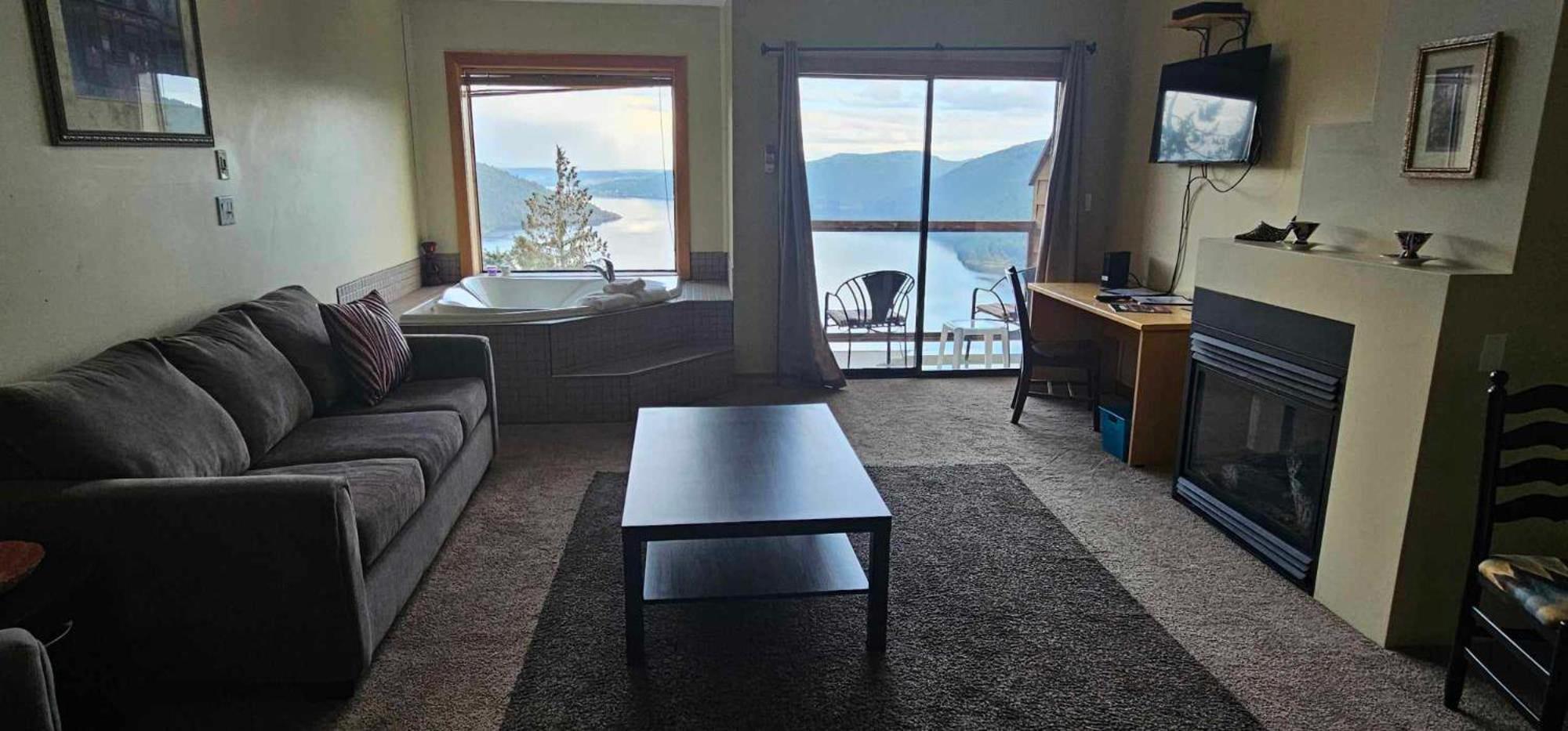 Moon Water Lodge Malahat Zewnętrze zdjęcie