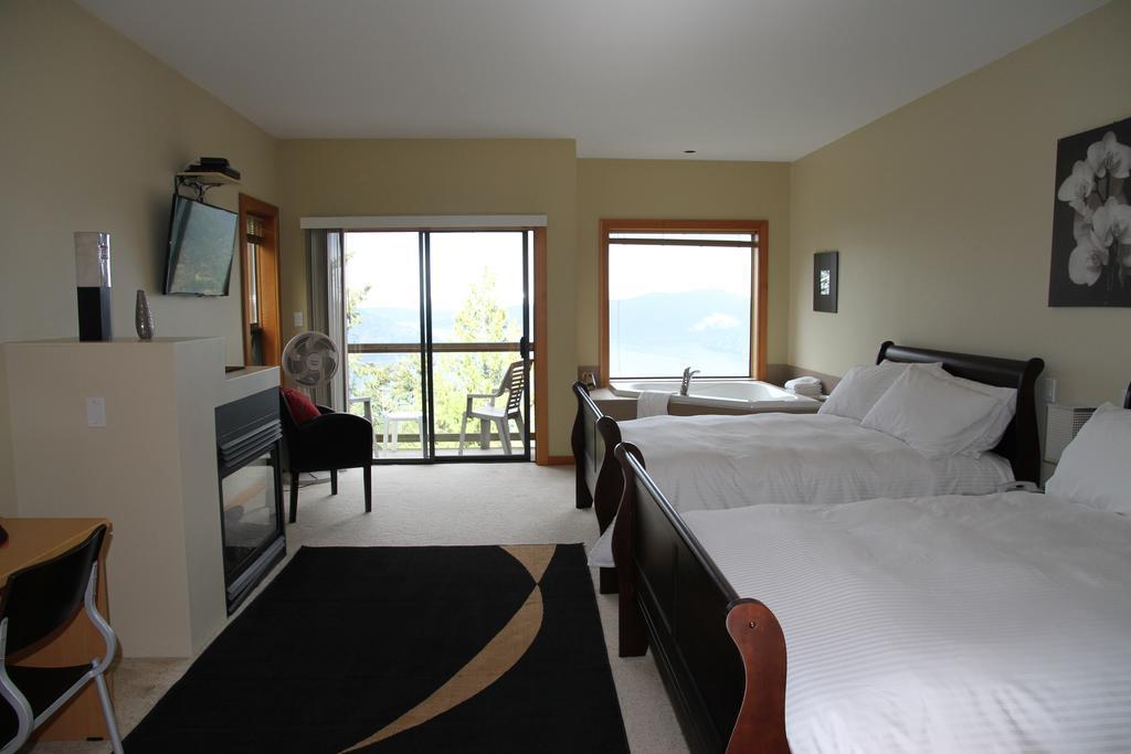 Moon Water Lodge Malahat Zewnętrze zdjęcie
