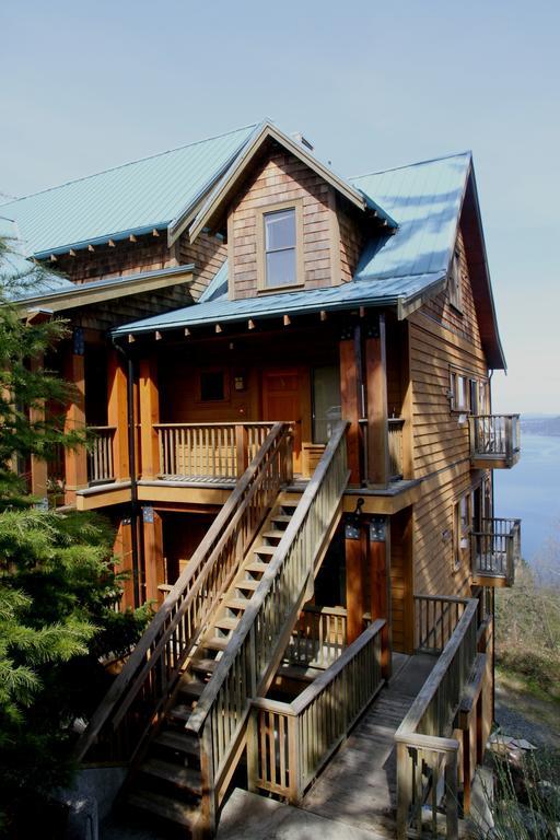 Moon Water Lodge Malahat Zewnętrze zdjęcie